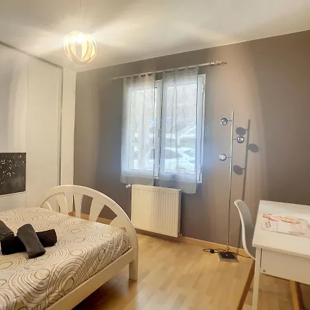 Les Goujatoux Perigueux Couette-café