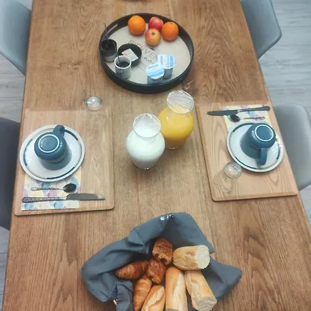 Les Goujatoux Perigueux Couette-café